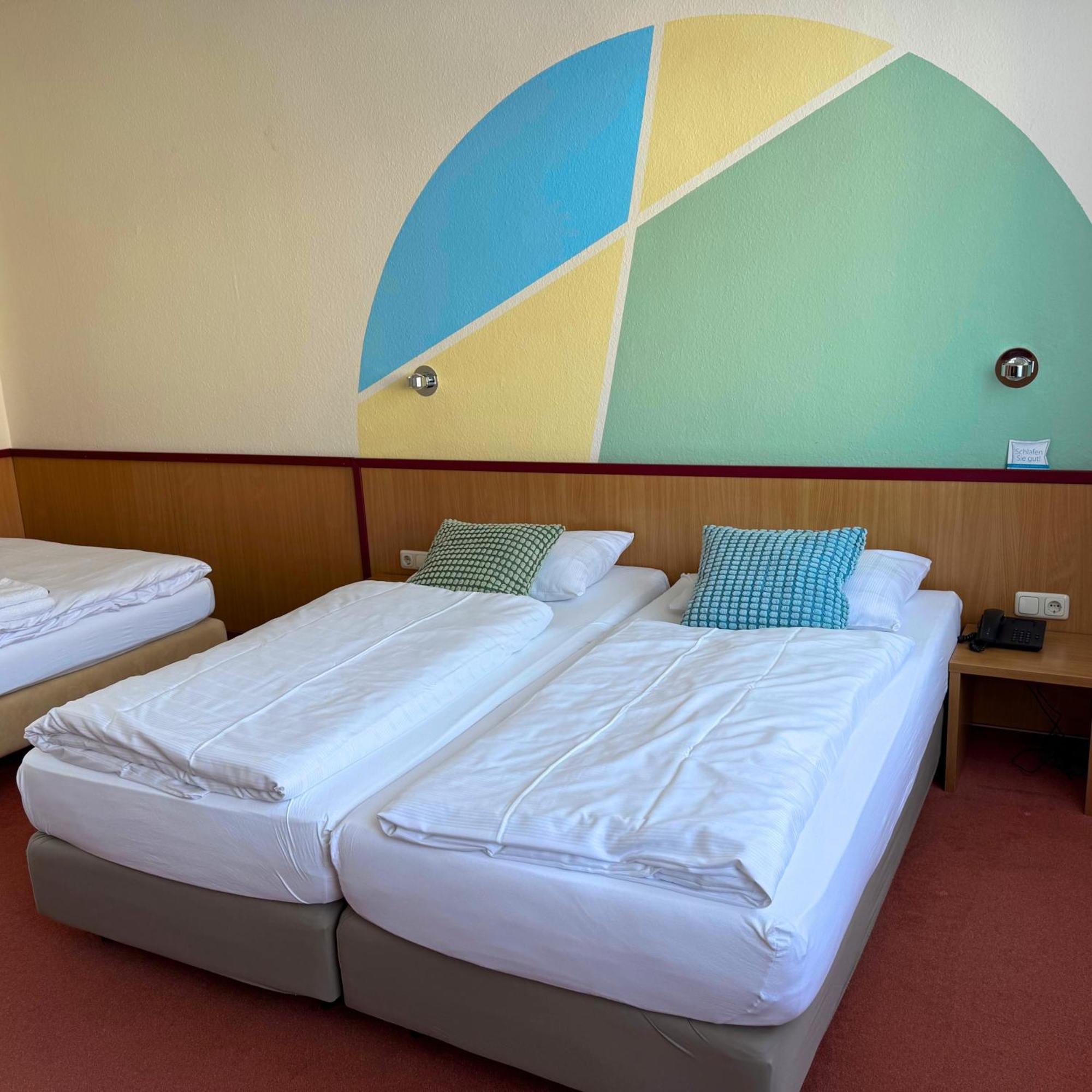 Colourful Hotel بيليفيلد الغرفة الصورة