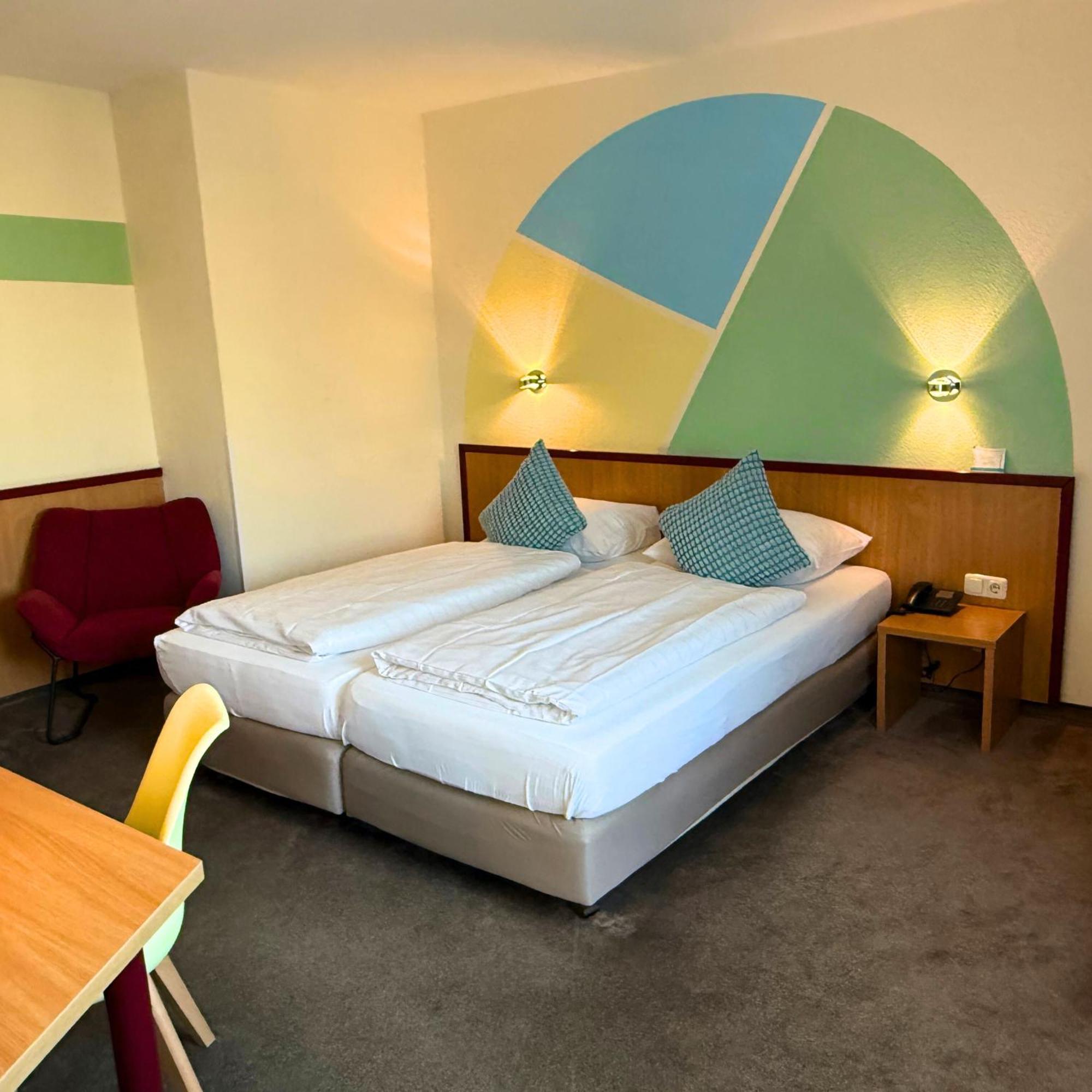 Colourful Hotel بيليفيلد المظهر الخارجي الصورة